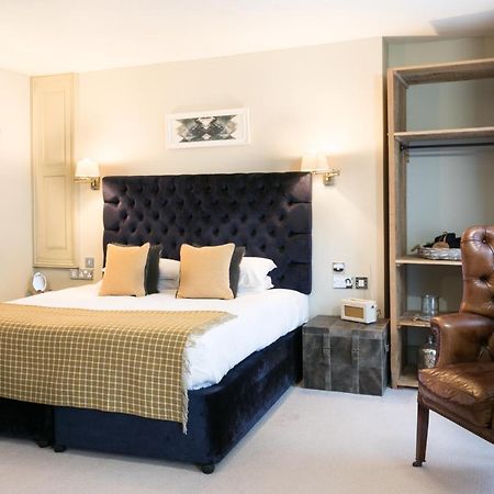The Angel & Blue Pig Hotel Lymington Exterior photo